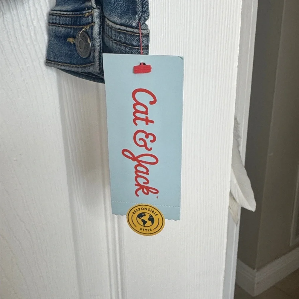 Target Cat & Jack Medium Blue Denim Jacket for Girls. NWT Sz 5T - Picture 5 of 10